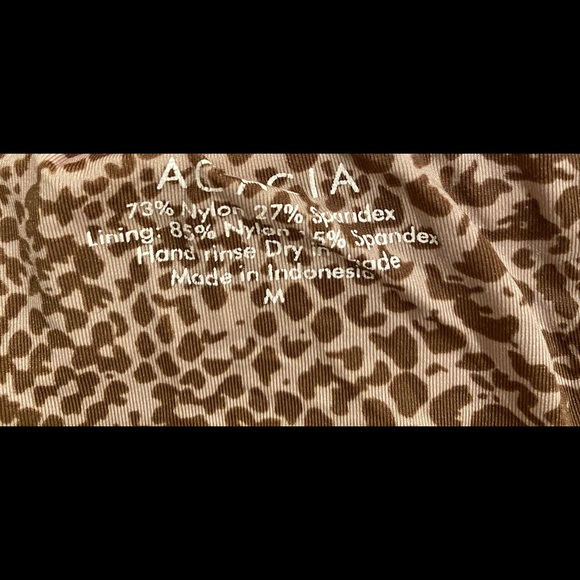 Acacia bottoms - Picture 2 of 2